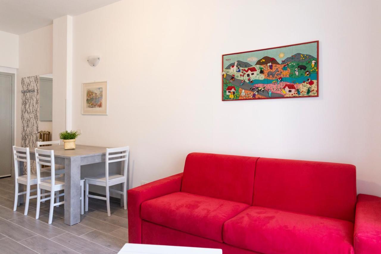 Gray Pearl - Modern Apartment In City Center アローナ エクステリア 写真